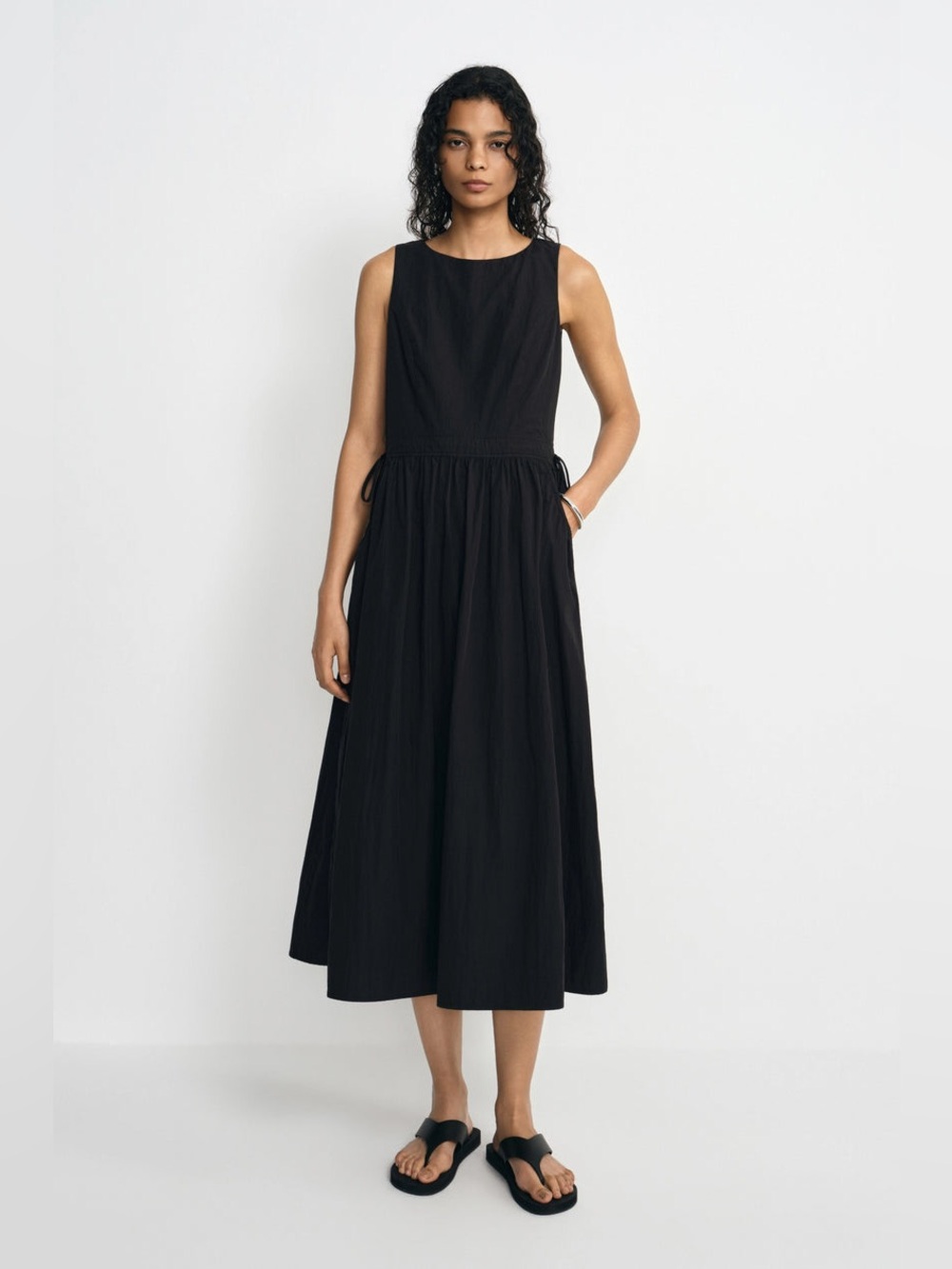 Rue Sophie Tours Gathered Pocket Dress- Sleeveless Black Drawstring Waist Maxi